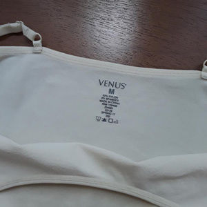 VENUS Tops - VENUS seamless cami VENUS Tops - VENUS seamless cami